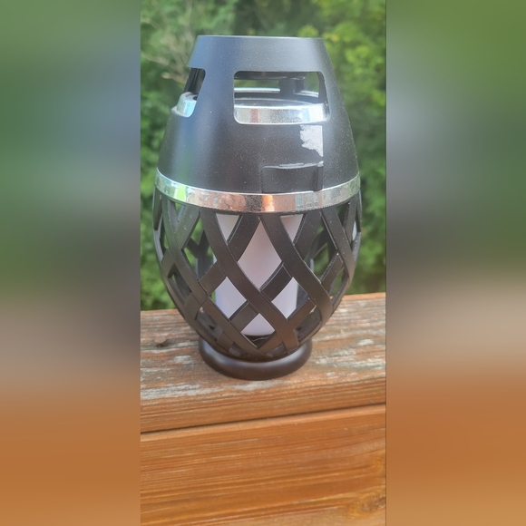 Margaritaville Wireless speakers - Picture 5 of 6